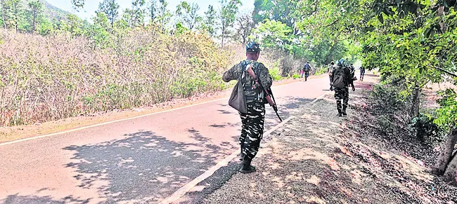 సరిహద్దులో ముమ్మర తనిఖీలు