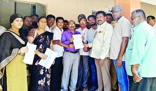 ఇన్ సర్వీస్ టీచర్లపై వివక్ష వీడాలి