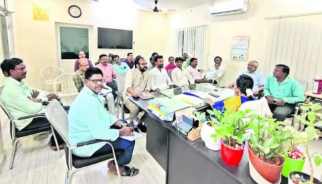 ప్రభుత్వ జీవోలను వ్యతిరేకించిన ఉపాధ్యాయ సంఘాలు