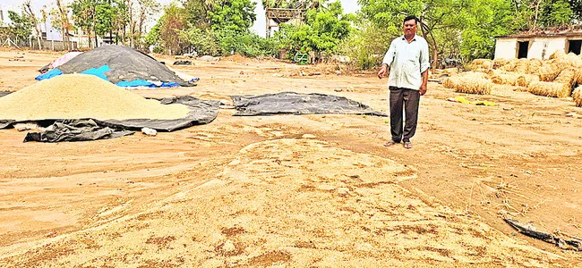 అకాల వర్షాలు.. ఆగమాగం