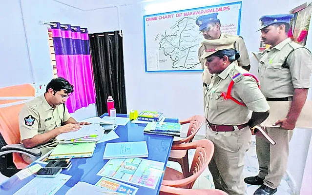 ఎస్పీ తుహిన్ సిన్హా