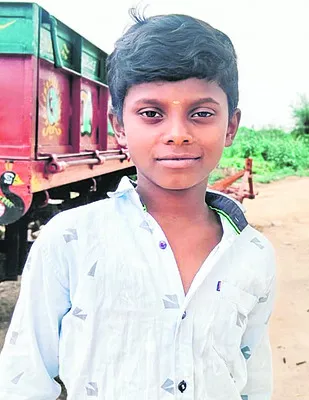 ఈతకు వెళ్లి బాలుడి మృతి