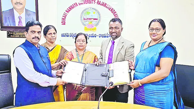 టీఐఐకేఎంతో ‘నన్నయ’కు ఒప్పందం