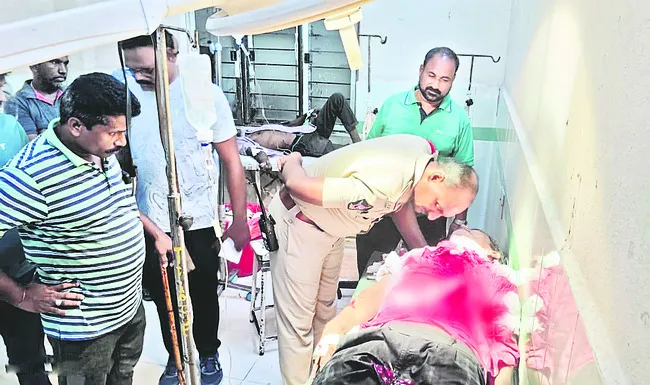 తాత గొంతు కోసిన మనవడు