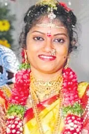 married woman ends life in hyderabad4