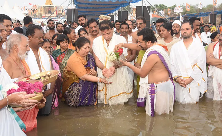 saraswati river pushkaralu started