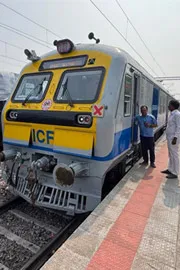 Fire In Miryalaguda Kacheguda Train At Bibinagar5