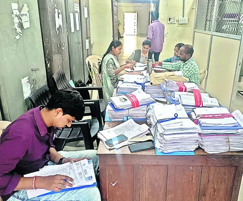 ‘వికాసం’ ఆలస్యం..!