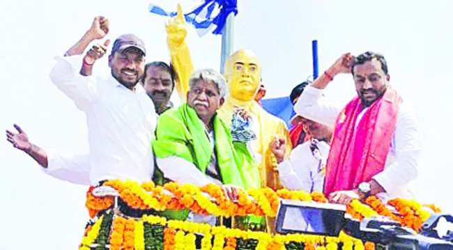 అంబేడ్కర్‌ జీవితం అందరికీ ఆదర్శం 