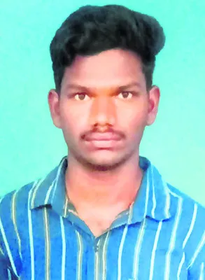 కూలీ కొడుకుకు  ద్వితీయ ర్యాంకు  