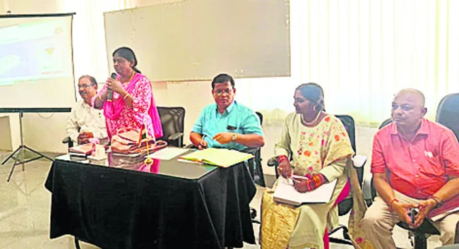 కుటుంబ సంక్షేమ కార్యక్రమాలు నమోదు చేయాలి