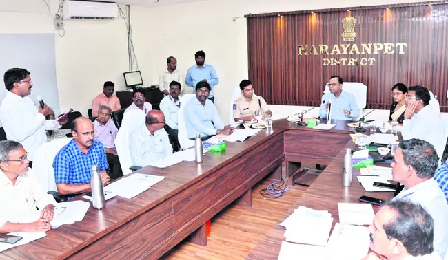 అభివృద్ధి పనులు వేగవంతం చేయండి