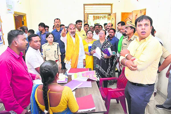 మంత్రుల పర్యటనకు పకడ్బందీ ఏర్పాట్లు 