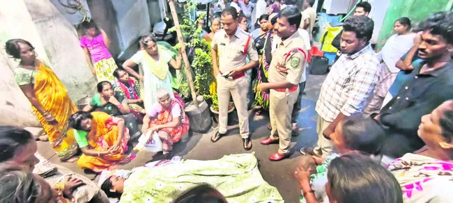 జీవీఎంసీ ఆర్పీ ఆత్మహత్య