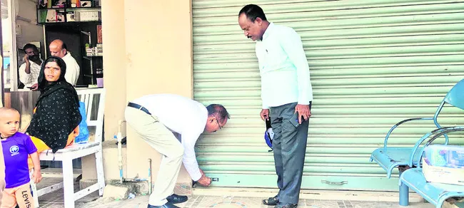 ప్రజల ప్రాణాలతో చెలగాటమాడితే కఠిన చర్యలు 