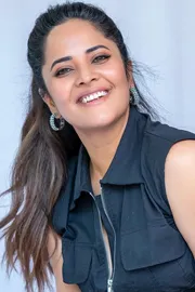 Anasuya Bharadwaj Turns Into 40 On This Year5
