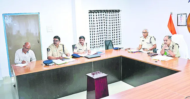 సాంకేతికత వినియోగించాలి