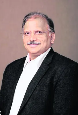 యువ పరిశోధకుడిగా ప్రారంభమైన ‘చావా’ ప్రస్థానం