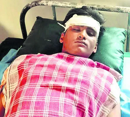 ఆటోను ఢీకొన్న ఆర్టీసీ బస్సు 
