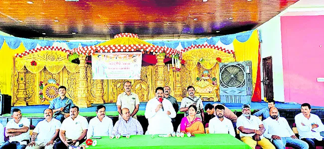 పనిచేసిన వారికి ఎన్నికల్లో ప్రాధాన్యం