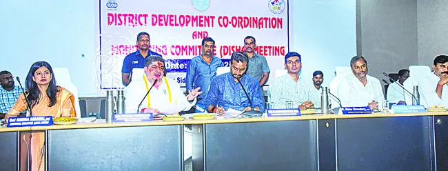 విద్యాభివృద్ధే లక్ష్యం కావాలి