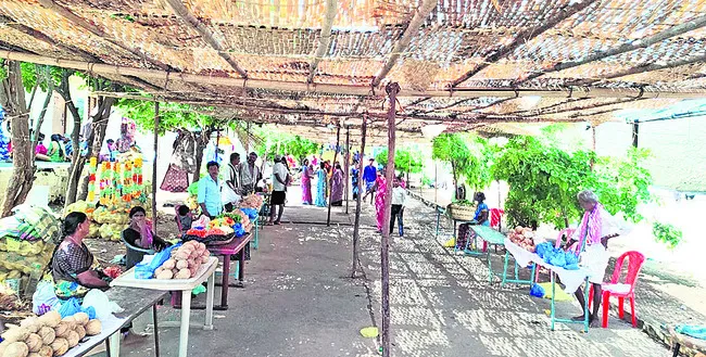 నేడు లక్ష్మీనృసింహుడి బ్రహ్మరథోత్సవం