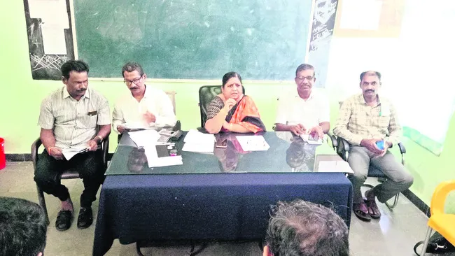 విద్యావ్యవస్థ సమర్థవంతంగా కొనసాగాలి 