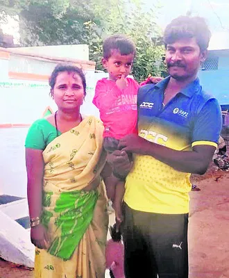 తల్లిదండ్రులకు చెంతకు చేరిన బాలుడు