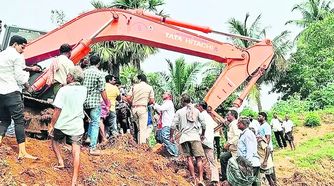 మట్టి తవ్వకాలపై కన్నెర్ర 