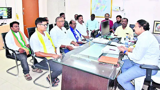 ఓటరు నమోదుకు దరఖాస్తు చేసుకోవాలి