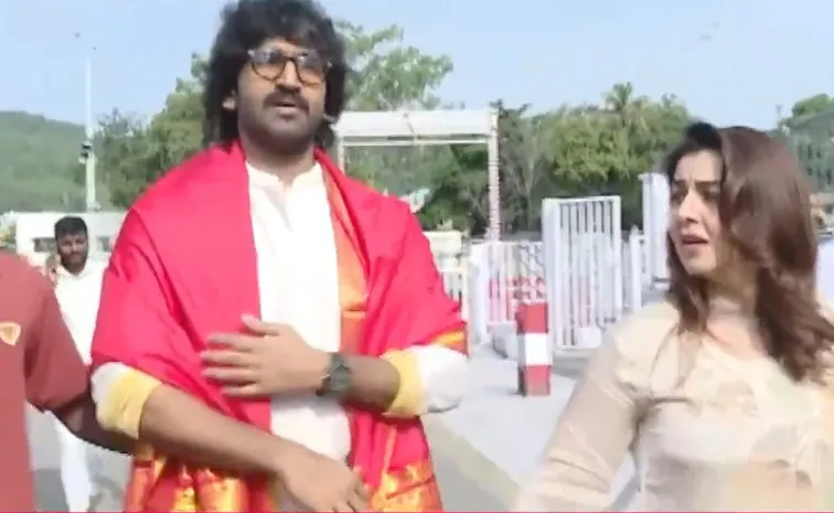 Hero Aadhi Pinisetty Visit Tirumala Tirupati With His Family