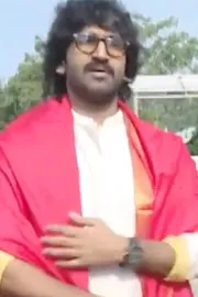 Hero Aadhi Pinisetty Visit Tirumala Tirupati With His Family5