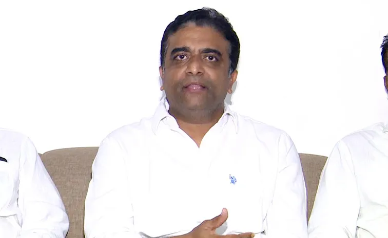 Ysrcp Leader Kasu Mahesh Reddy Fires On Chandrababu