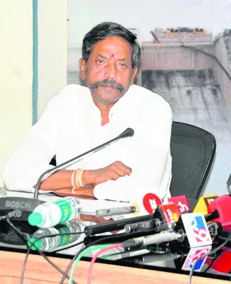 చంద్రబాబు మాటలన్నీ అబద్ధాలే!