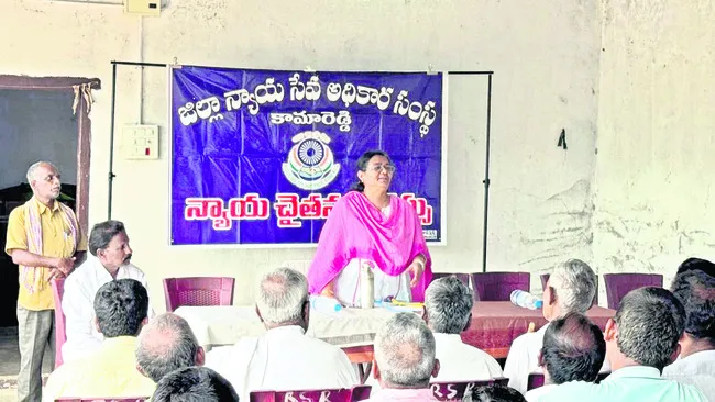 తగాదాలకు దూరంగా ఉండడం అభినందనీయం