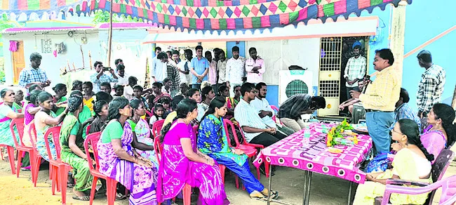 రత్నంపేటలో పాలకేంద్రం ప్రారంభం