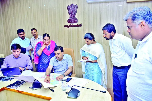 జిల్లాలో ఐదు పారిశ్రామిక హబ్లు
