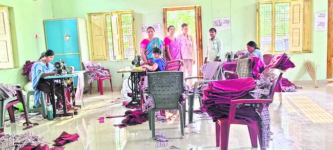 మారిన యూనిఫామ్‌ డిజైన్లు