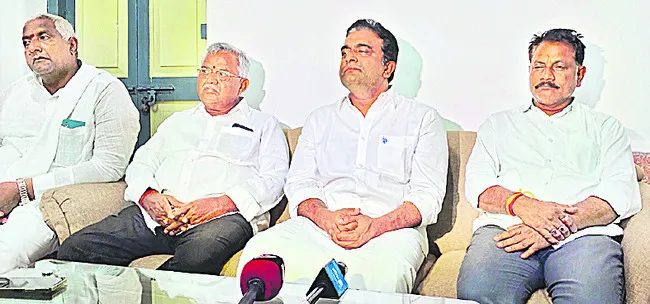 అభివృద్ధి వదిలి ఫ్యాక్షనిజాన్ని ఎంచుకున్న ప్రభుత్వం