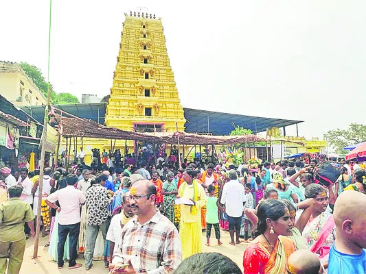 ● భక్తజన సంద్రం.. కొమురవెల్లి క్షేత్రం