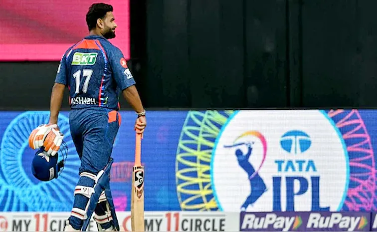 Rishabh Pant trolled for another flop show in do or die match