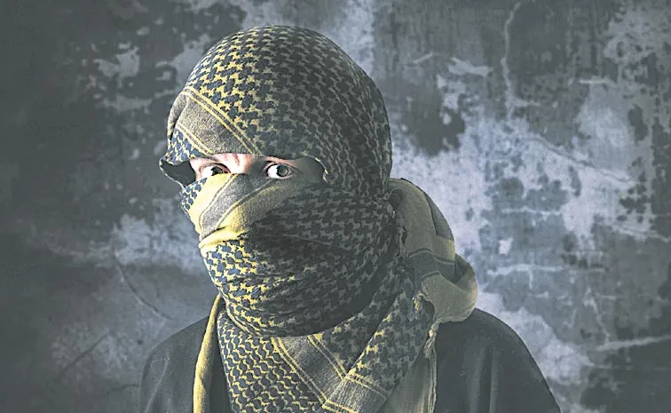 Two caught for planning bomb blasts in Telangana and Andhra Pradesh
