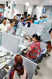 why Banks Do Not Close for Lunch2