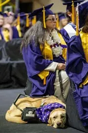 blind Tennessee mother of five who received her college degree 1