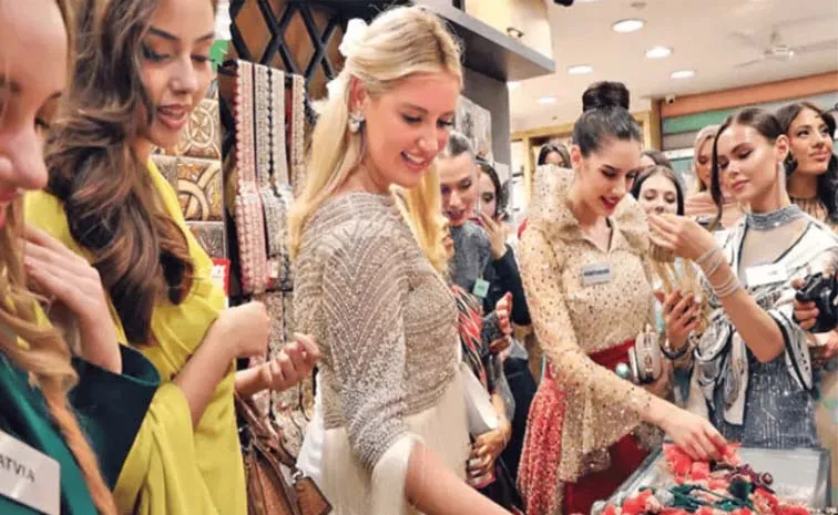 Miss World 2025 contestants visited Telangana's Pochampally Ikat sarees1