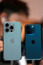 India smartphone exports soar surpassing petroleum diamonds in FY251