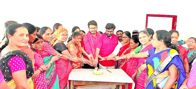 ‘సీఐటీయూ పోరాటాలతోనే వేసవి సెలవులు’