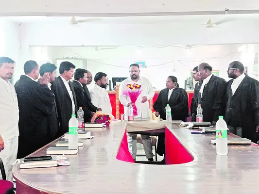సివిల్‌ కోర్ట్‌ జడ్జిగా గౌస్‌పాష బాధ్యతల స్వీకరణ