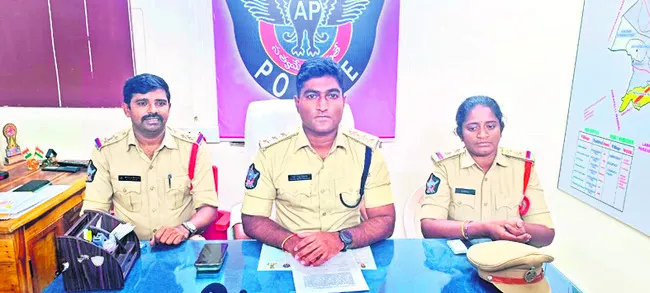 క్లూ లేకున్నా.. కేసు ఛేదించారు
