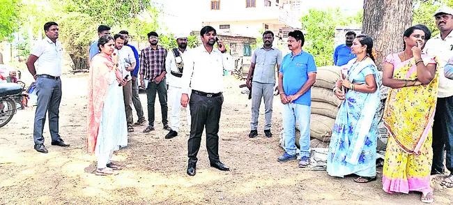 సమస్యలు లేకుండా చూస్తాం